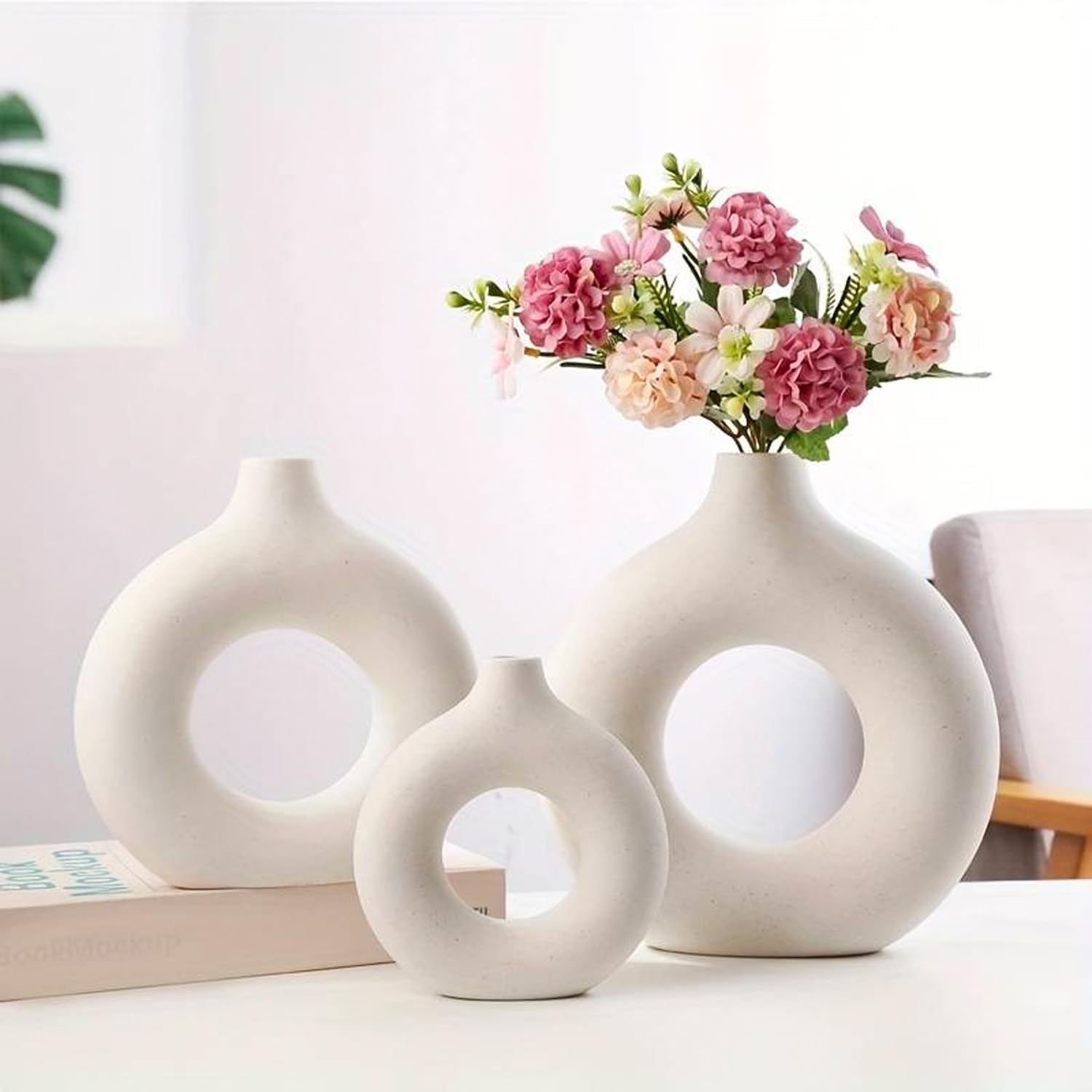 Revixaa™ PureElegance – Imitation Ceramic White Vase